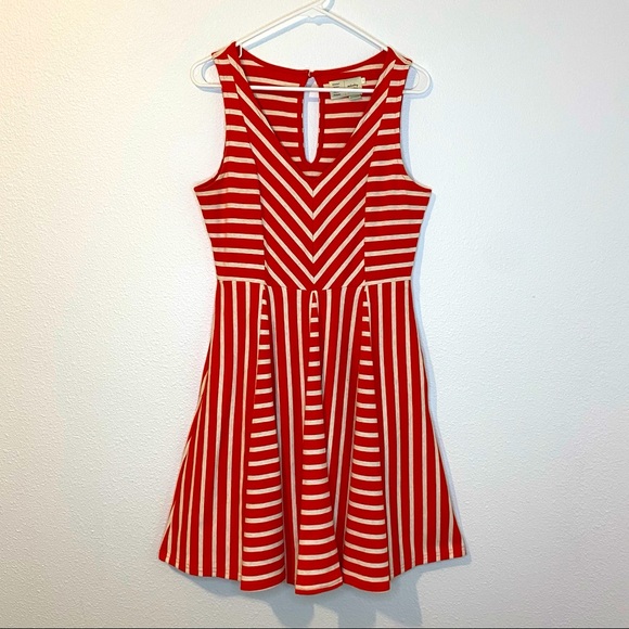 Striped Anthropologie sleeveless dress - Picture 2 of 5